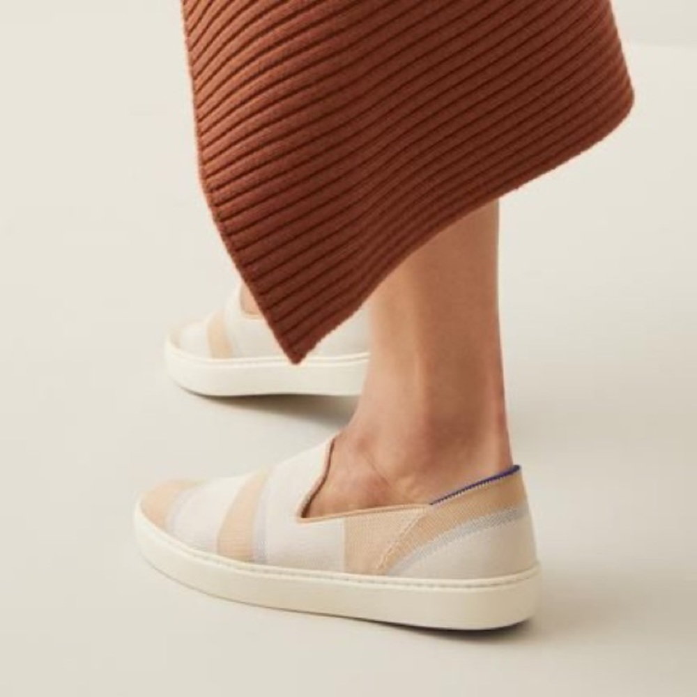EUC 10.5 Rothy’s Birch Stripe Neutral Sneakers